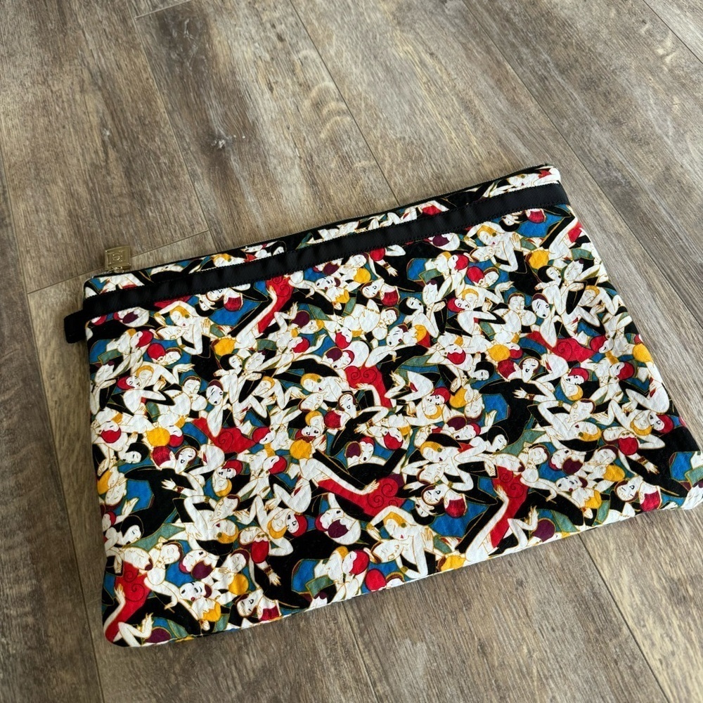 Carolina Herrera Two Pouch Set - Colorful Graphic Prints Nylon Washable Interior - Picture 6 of 7